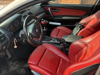 2012 BMW 1 серии 120i I (E82/E88) Рестайлинг 2, белый, 1750000 рублей, вид 3