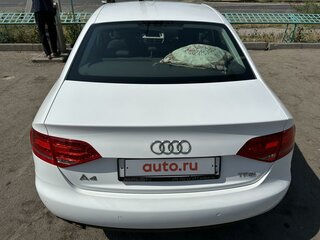 2010 Audi A4 IV (B8), белый, 1050000 рублей, вид 4