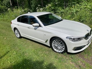 2018 BMW 5 серии 530i xDrive VII (G30/G31/G38), белый, 4490000 рублей, вид 2