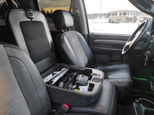 2004 Dodge RAM III (DR/DH), чёрный, 3300000 рублей - вид 14
