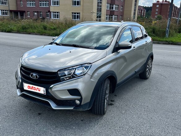 2019 Lada (ВАЗ) XRAY Cross I, бежевый, 750000 рублей - вид 1
