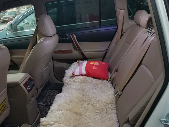 2013 Toyota Highlander II (XU40) Рестайлинг, белый, 2300000 рублей - вид 5