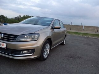 2016 Volkswagen Polo V Рестайлинг, бежевый, 1150000 рублей, вид 5