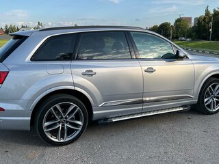 2018 Audi Q7 II (4M), серебристый, 5090000 рублей, вид 4