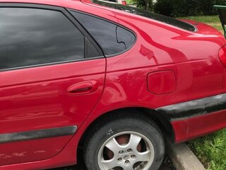 1998 Toyota Avensis I, красный, 470000 рублей, вид 5