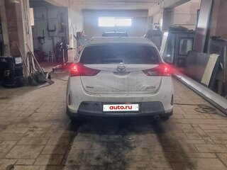 2013 Toyota Auris II, белый, 1250000 рублей, вид 4