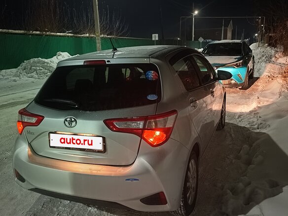 2017 Toyota Vitz III (XP130) Рестайлинг 2, серый, 900000 рублей - вид 6