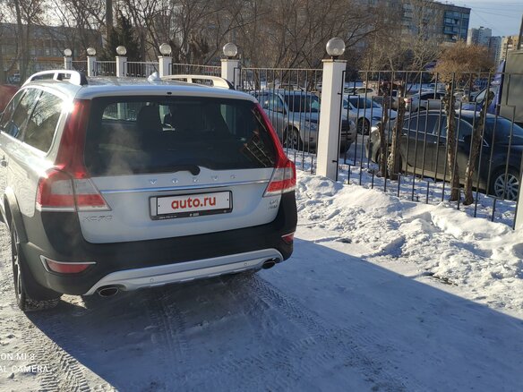 2014 Volvo XC70 II Рестайлинг, белый - вид 3