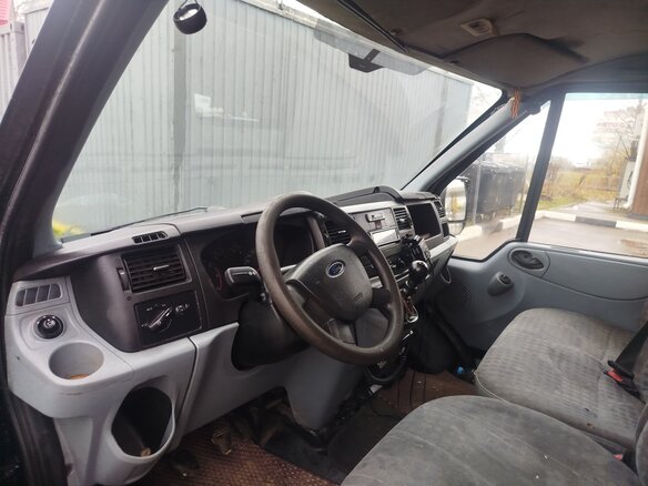 2013 Ford Transit, чёрный, 900000 рублей - вид 3