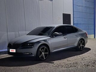 2018 Skoda Superb III, серый, 1890000 рублей, вид 2