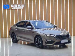 2021 Skoda Octavia IV (A8), бежевый, 1571000 рублей, вид 2
