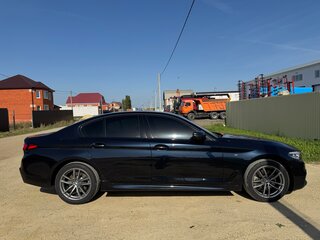 2018 BMW 5 серии 520d xDrive VII (G30/G31/G38), чёрный, 2950000 рублей, вид 5