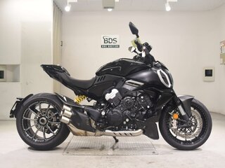2023 Ducati Diavel V4, чёрный, 1890000 рублей, вид 2