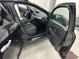 2012 Renault Megane III Рестайлинг, чёрный, 970000 рублей, вид 5