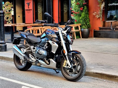 2024 BMW R 1250 R, чёрный, 1999000 рублей, вид 5