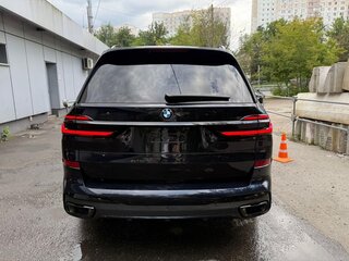 2025 BMW X7 40d I (G07) Рестайлинг, чёрный, 16000000 рублей, вид 3