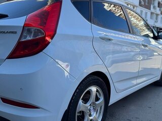 2014 Hyundai Solaris I Рестайлинг, белый, 1000000 рублей, вид 4