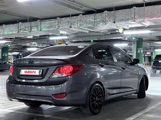 2011 Hyundai Solaris I, серый, 750000 рублей, вид 4
