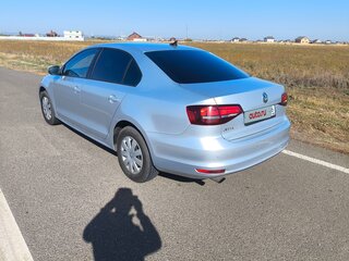 2017 Volkswagen Jetta VI Рестайлинг, серебристый, 1250000 рублей, вид 2