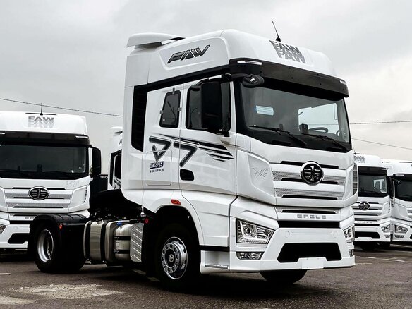 2024 FAW J7, белый, 8500000 рублей - вид 5