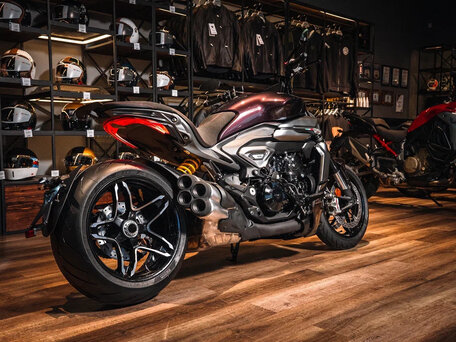 2026 Ducati XDiavel, пурпурный, 3475000 рублей, вид 3