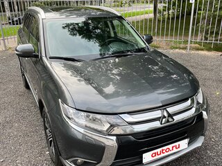 2015 Mitsubishi Outlander III Рестайлинг 2, серый, 2700000 рублей, вид 5