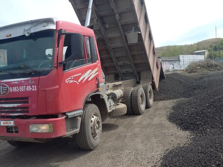 2007 FAW J6 CA3250, красный, 1300000 рублей, вид 2