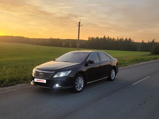 2014 Toyota Camry VII (XV50), чёрный, 2299000 рублей, вид 1