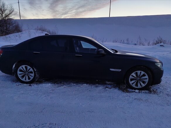 2009 BMW 7 серии 730d V (F01/F02/F04), чёрный - вид 5