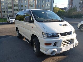 2003 Mitsubishi Delica IV, белый, 1380000 рублей, вид 1