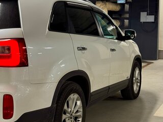 2018 Kia Sorento II Рестайлинг, белый, 1900000 рублей, вид 2