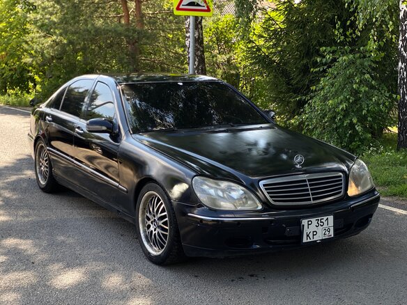2001 Mercedes-Benz S-Класс 320 Long IV (W220), чёрный