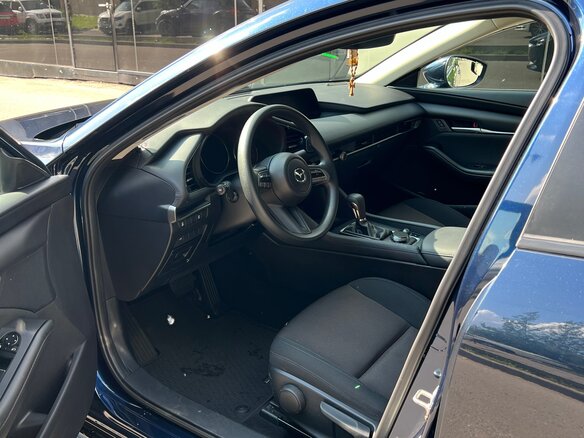 2022 Mazda 3 IV (BP), синий, 2790000 рублей - вид 11
