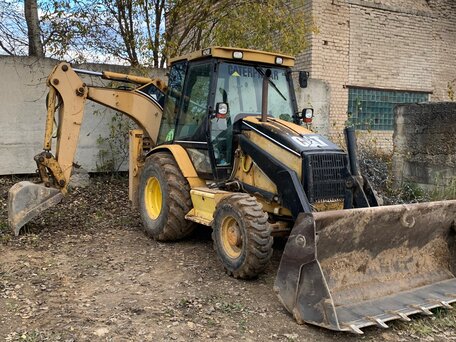 2002 Caterpillar 428, 2800000 рублей, вид 1