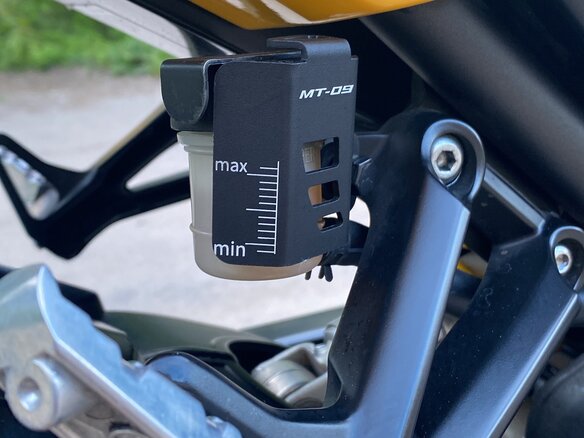 2015 Yamaha MT-09 (FZ-09), жёлтый, 839000 рублей - вид 5