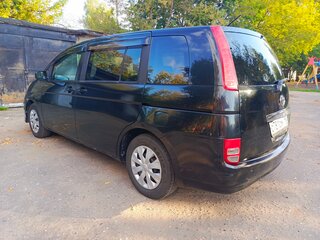2005 Toyota ISis I, чёрный, 999999 рублей, вид 4