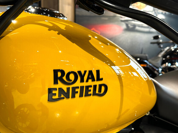 2025 Royal Enfield Meteor, жёлтый, 500000 рублей - вид 10