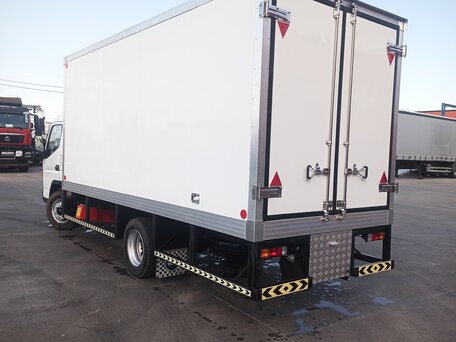 2024 Fuso (Mitsubishi) Canter, белый, 5990000 рублей, вид 4