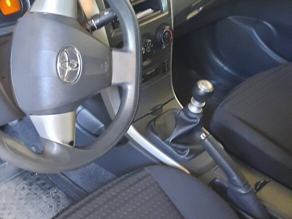 2011 Toyota Corolla X (E140, E150) Рестайлинг, белый, 760000 рублей - вид 7