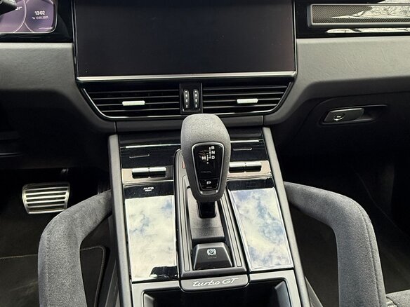 2021 Porsche Cayenne Turbo GT Coupé III, серый, 14000000 рублей - вид 17