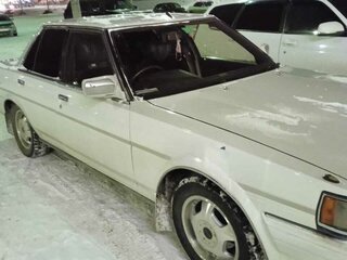 1985 Toyota Cresta II (X70), белый, 350000 рублей, вид 4