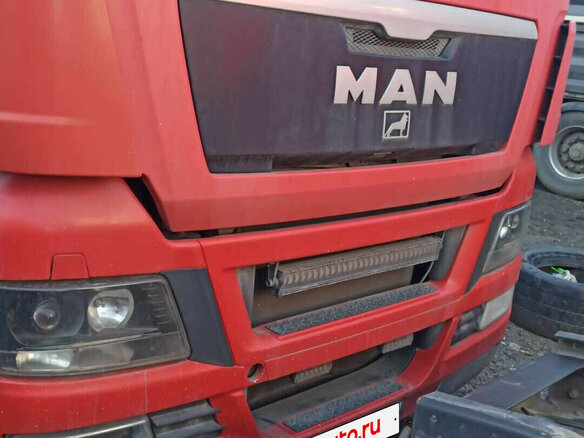 2012 MAN TGX, красный, 2755000 рублей - вид 4