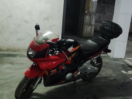 1996 Honda CBR 600F, красный, 320000 рублей, вид 3