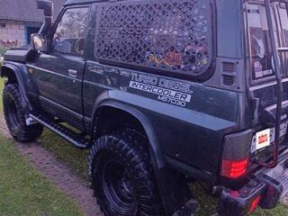 1991 Nissan Patrol IV (Y60), зелёный, 2000000 рублей, вид 5
