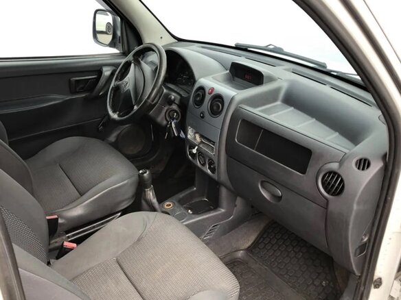 2010 Citroen Berlingo, белый, 320000 рублей - вид 7