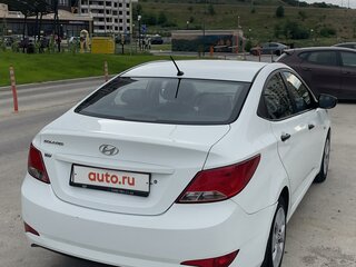 2015 Hyundai Solaris I Рестайлинг, белый, 1200000 рублей, вид 4