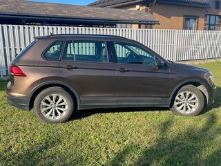 2020 Volkswagen Tiguan II, коричневый, 1800000 рублей, вид 3