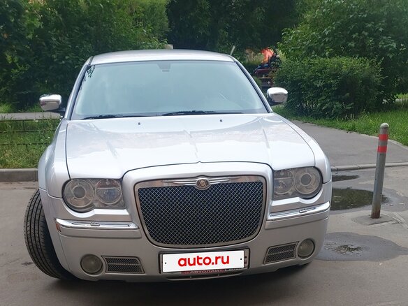 2005 Chrysler 300C I, серебристый, 1655000 рублей - вид 3