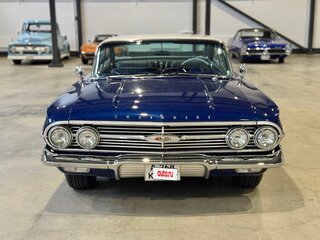 1960 Chevrolet Impala II, синий, 7800000 рублей, вид 4