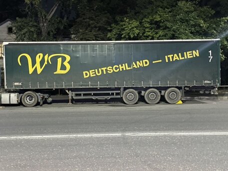 2007 Schmitz Cargobull S01, зелёный, 1000000 рублей, вид 1